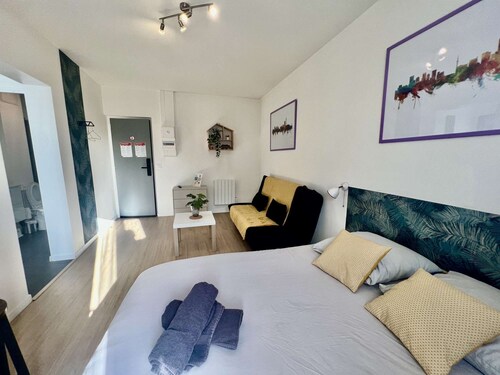 Spacious studio 2/4 pers. + sofa | Ideal for business & weekends