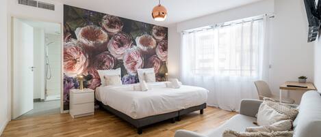 3 slaapkamers, een strijkplank/strijkijzer, gratis wifi, beddengoed