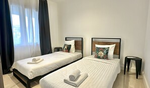 2 bedrooms, iron/ironing board, free WiFi, bed sheets