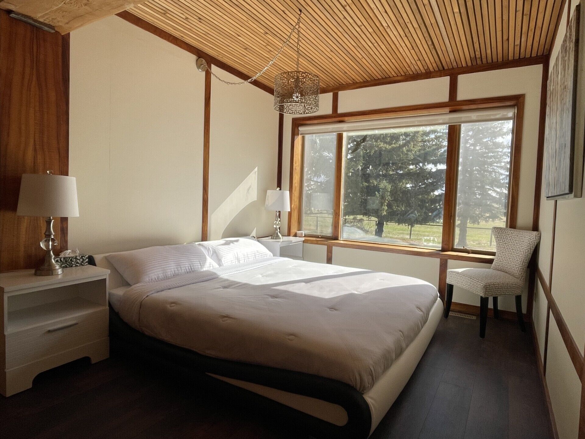 4 多间卧室、熨斗/熨衣板、免费 WiFi、床单