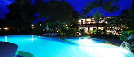 Villa, 3 chambres, fumeurs, piscine privée | Piscine | Piscine extérieure