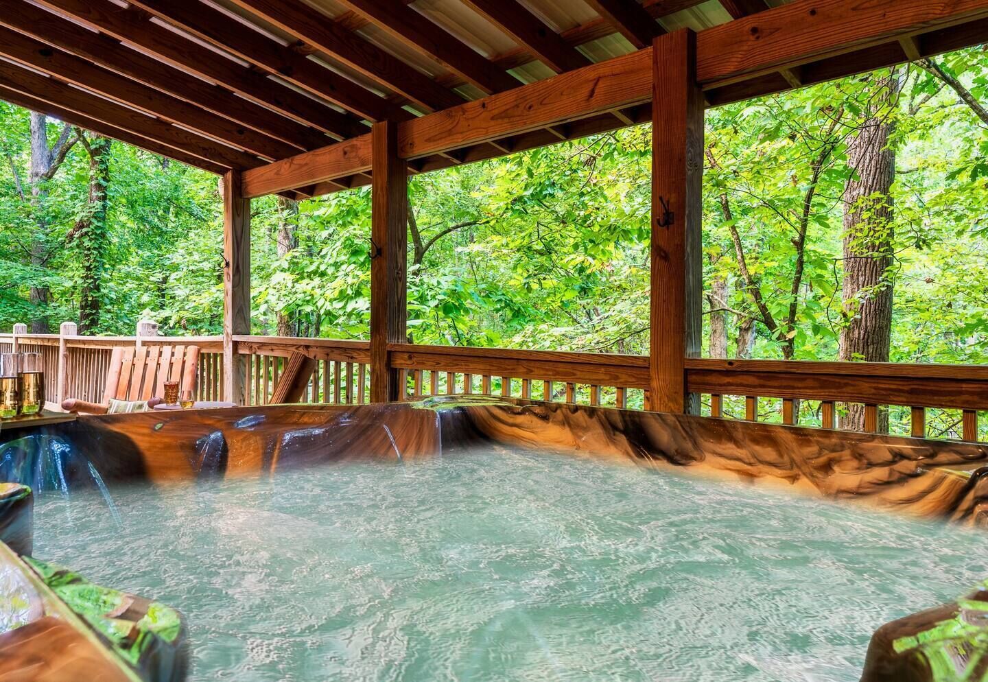 Outdoor spa tub