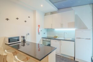 Apartment | Private kitchen - Feel Porto Photo Downtown Flat (Porto)