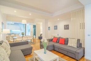 Apartment | Living area - Feel Porto Photo Downtown Flat (Porto)