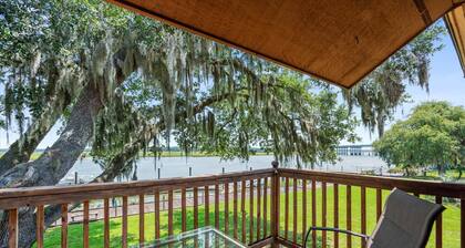 The Drift at Port Royal on Battery Creek