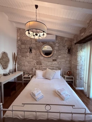 Cunas gratuitas, wifi gratis y ropa de cama