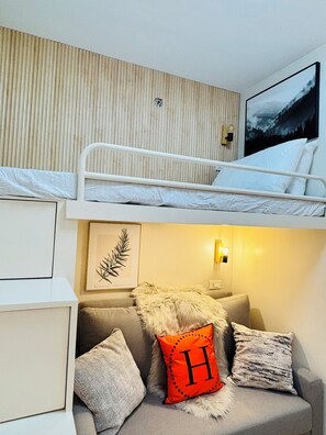 客房, 1 間臥室, 陽台, 城市景觀 | 1 間臥室