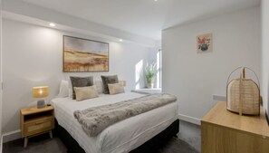 2 bedrooms, WiFi, bed sheets