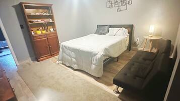 6 habitaciones, tabla de planchar con plancha y wifi gratis