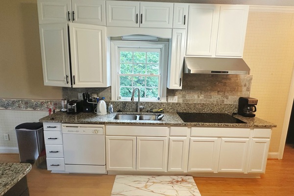 Micro-ondes, lave-vaisselle