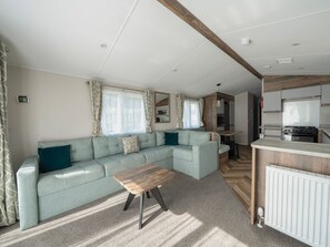 Living area - Wavecrest - Hayling Island (Hayling Island)