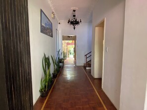Interior entrance - Coliving Home Quito (Quito)