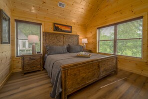 4 bedrooms, iron/ironing board, travel cot, free WiFi