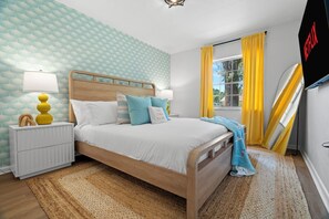 5 bedrooms, iron/ironing board, WiFi, bed sheets