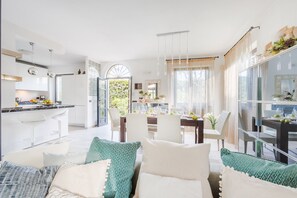 House | 4 bedrooms - Villa Gatti in Marina di Pietrasanta (Pietrasanta)