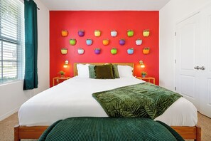 6 bedrooms, desk, iron/ironing board, free WiFi