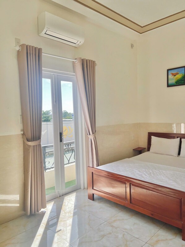 Basic Double Room Single Use, Balcony, City View | Memory foam beds, laptop workspace, free WiFi