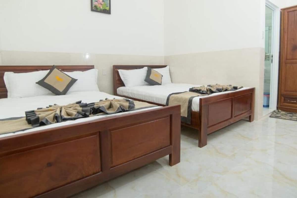 Memory-foam beds, laptop workspace, free WiFi