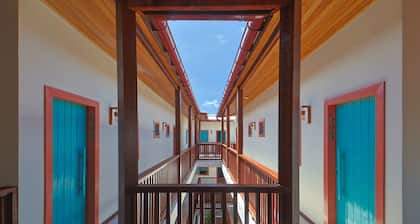 CASA MANOA POUSADA