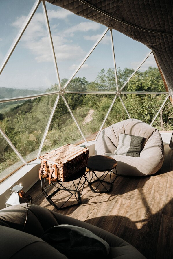 Interior - Aura Glamping, dome with en-suite bathroom 10 min. from Pietrapertosa (Basilicata)