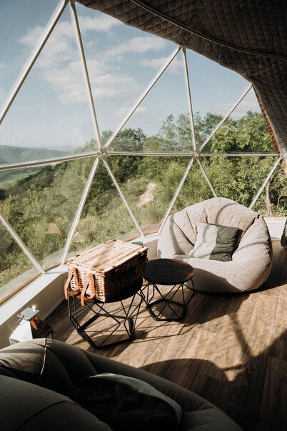 Aura Glamping, dome with en-suite bathroom 10 min. from Pietrapertosa