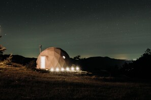 Exterior - Aura Glamping, dome with en-suite bathroom 10 min. from Pietrapertosa (Basilicata)