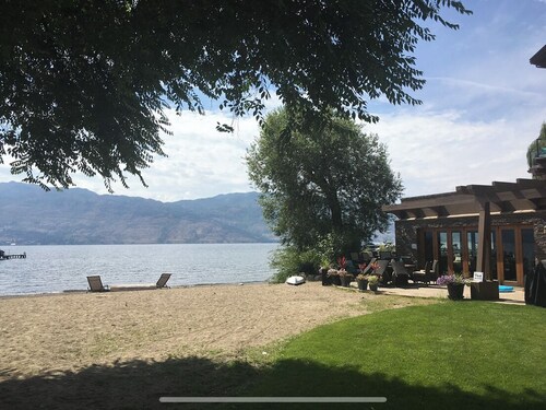 Beach Front Resort Barona Beach