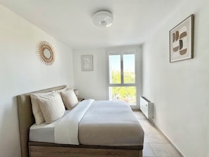 3 camere, Wi-Fi, lenzuola