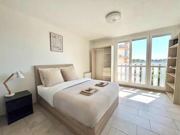 3 bedrooms, WiFi, bed sheets