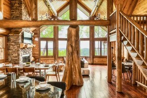 Dining - Stunning Views - Game Room - Hot Tub - Near Lake (Blue Ridge)