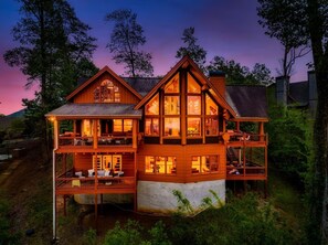 المنشأة من الخارج