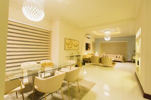 Dining - Classy 1 Bedroom Apartment @ Fairview-Kumasi (Nhyiaeso)