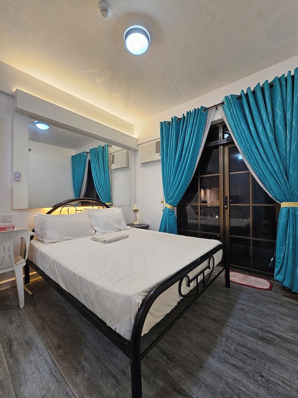 1 bedroom, WiFi, bed sheets