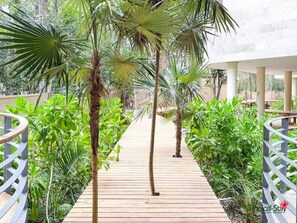 Property grounds - Jungle Living 1 Bedroom New Apartment King Bed (Tulum)