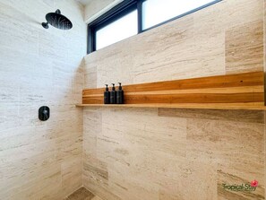 Dusche, Haartrockner