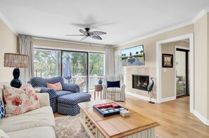 Télévision, table de tennis de table, imprimantes