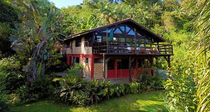 Casa Tucano Floripa | Nature stay with sea view for 11