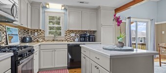 Surf Daze: Waterfront Pool House + Tiny Home & Golf Cart