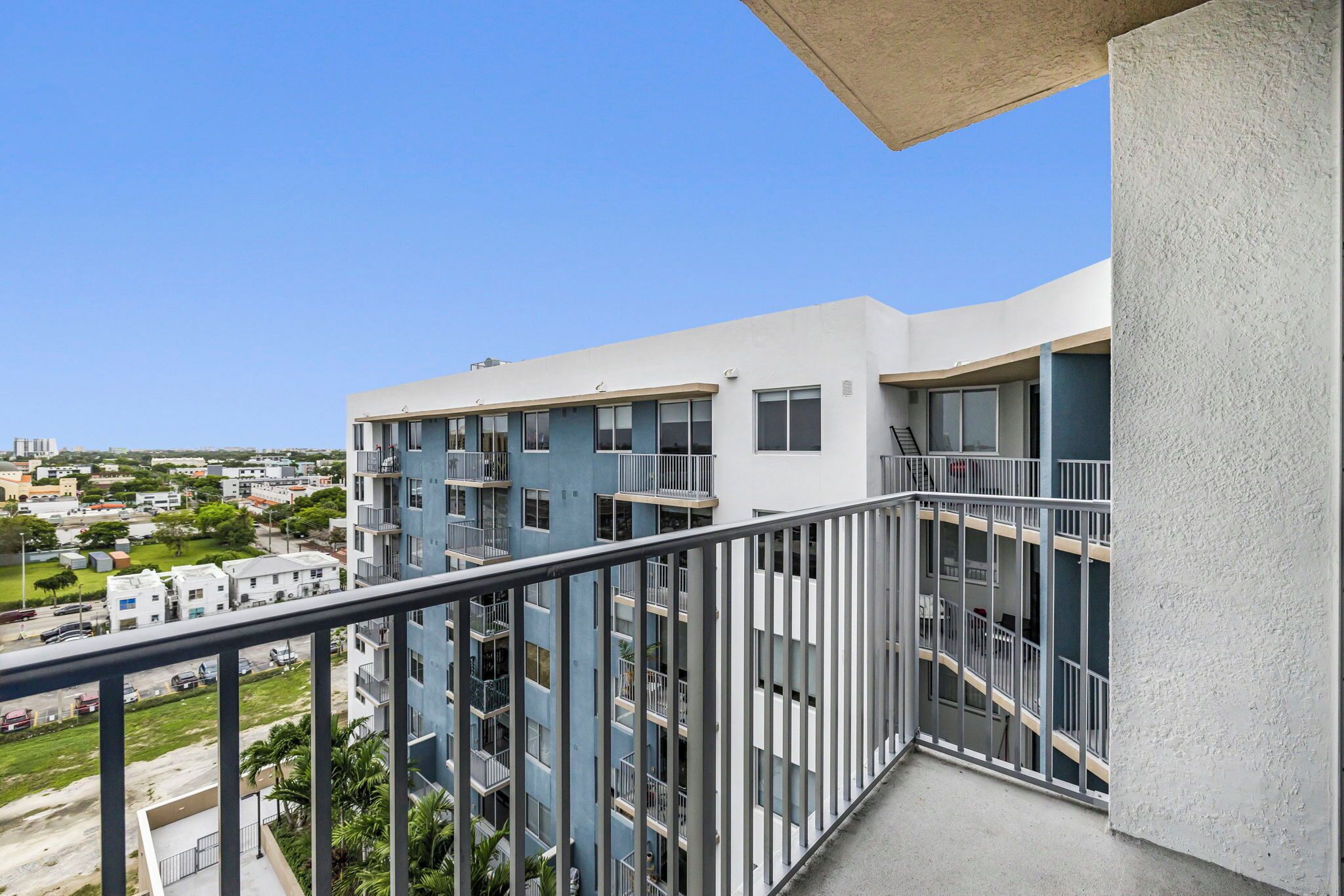 Deluxe Condo, Balcony, City View | Balcony