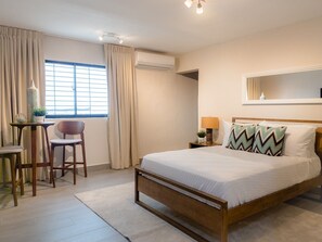 1 bedroom, iron/ironing board, internet, bed sheets