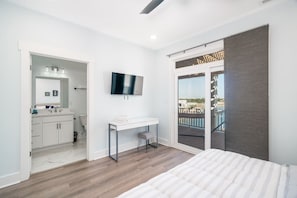 4 bedrooms, Internet, bed sheets