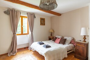 2 chambres, Wi-Fi gratuit, draps fournis