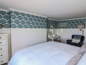 2 bedrooms, individually decorated, individually furnished, free WiFi - 43 The Salcombe (Salcombe)