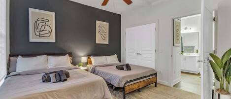 1 habitación, tabla de planchar con plancha, wifi y ropa de cama