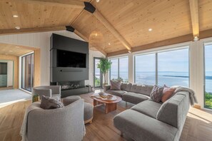 Televisor i llar de foc 