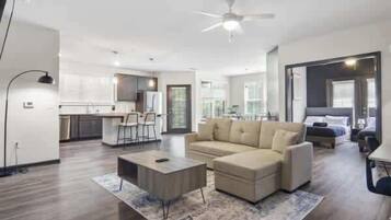 Televisión y oficina