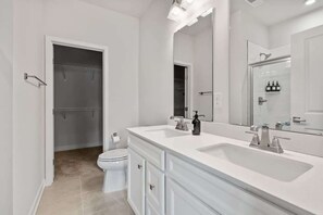 Ducha y secador de pelo