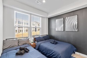 3 室のベッドルーム、アイロン / アイロン台、旅行用ベビーベッド、WiFi