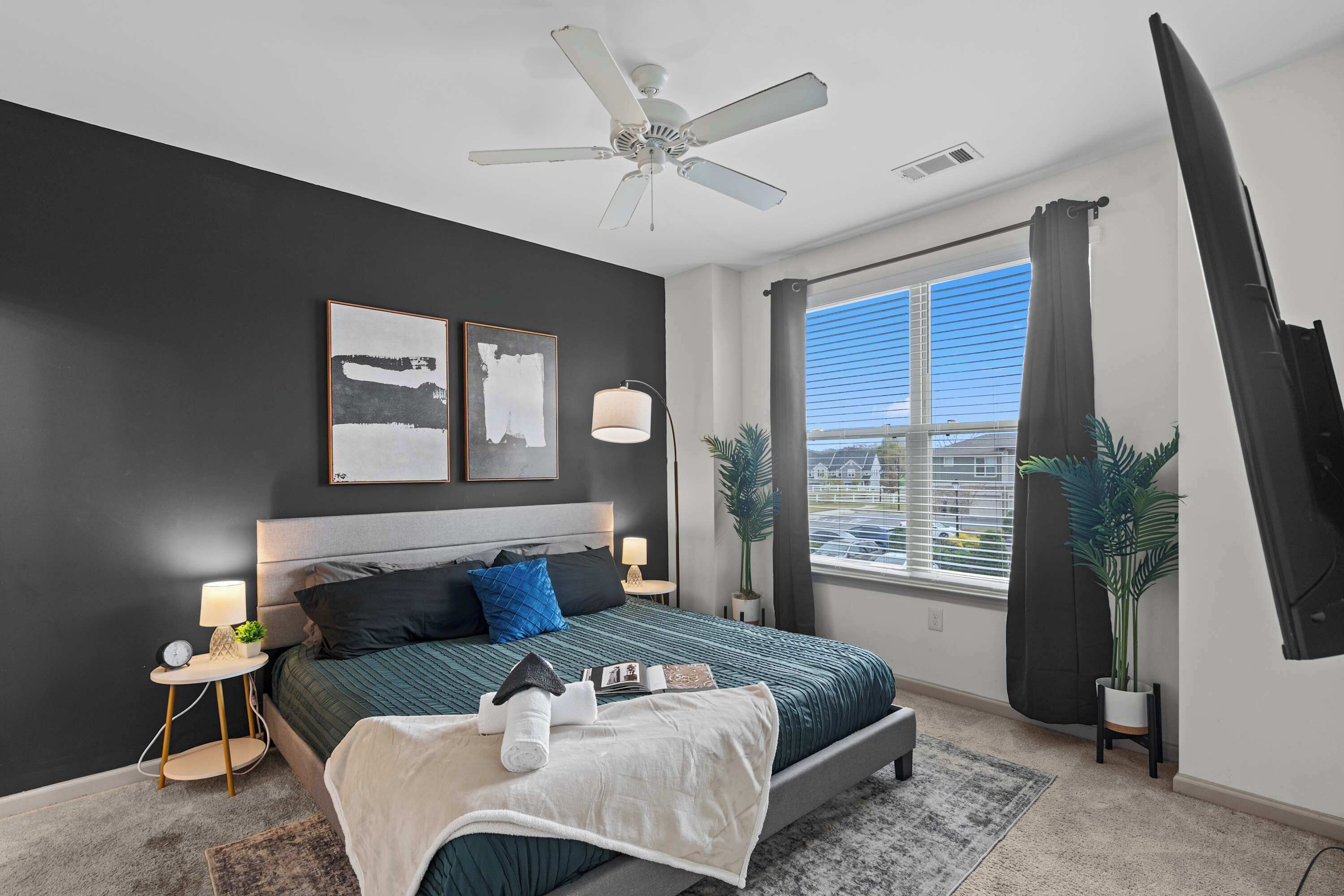 3 chambres, fer et planche à repasser, lit parapluie, Wi-Fi