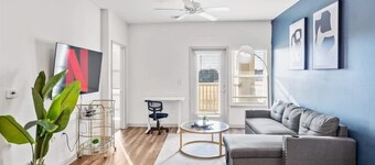 Upscale 2BR King Suite Mins to Uptown Charlotte